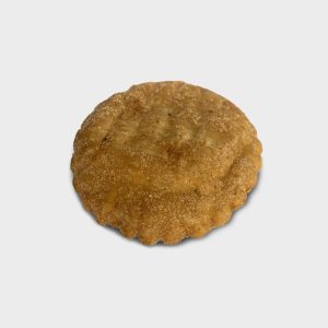 Appelbeignet met hele schijf appel en gevuld met amandelspijs