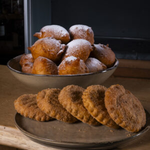 Combideal 5 Appelbeignets en 10 Oliebollen (naar Keuze)